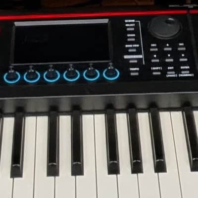 Roland FANTOM-08 88-Key Workstation Keyboard 2022 - Present - Black image 2