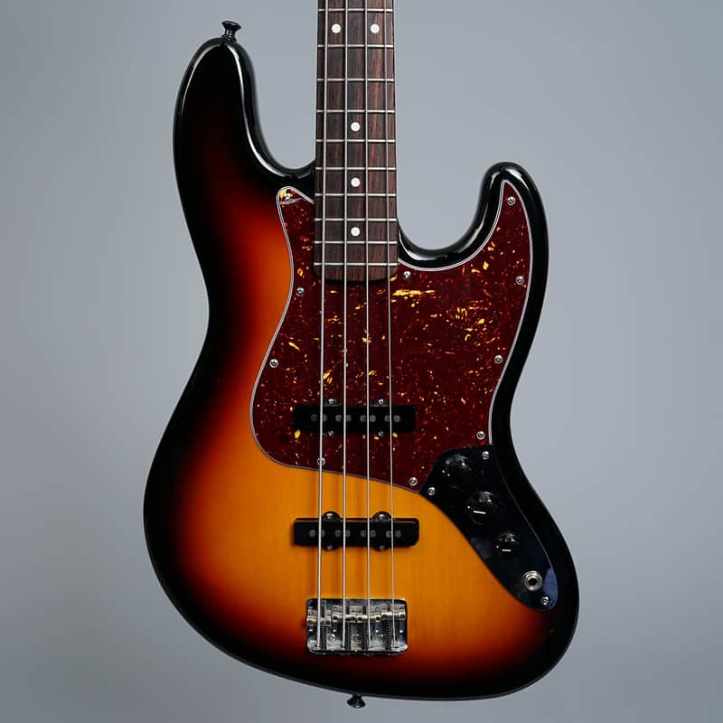 Fender American Standard Jazz Bass 2005 - Three Tone Sunburst image 1