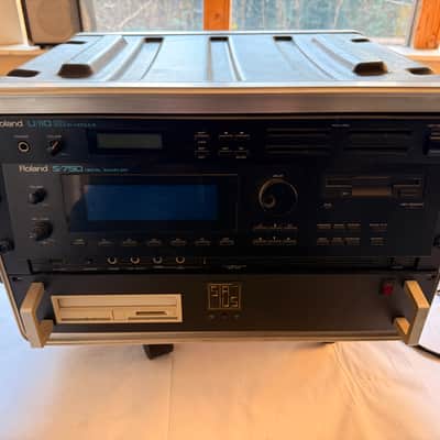 Roland S-750 Digital Sampler + Roland U-110 PCM