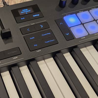 Novation Launchkey 49 MKIV MIDI Keyboard Controller image 2