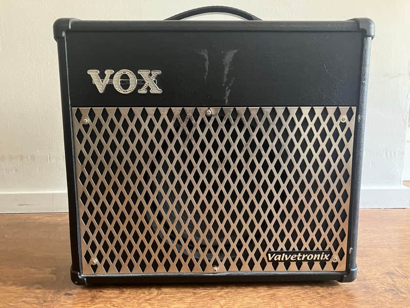 Vox VT30 Valvetronix 2008 - 2010 - Black image 1