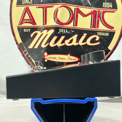 Electro-Harmonix The NYC Classic Big Muff Pi π Fuzz Distortion Pedal with Box - Large Chassis 2024 image 4