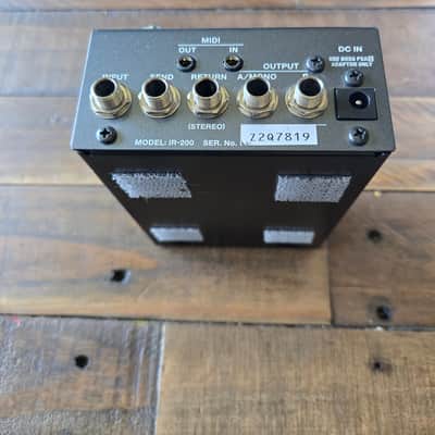Boss IR-200 Amp and IR Cabinet 2021 - Present - Silver image 5