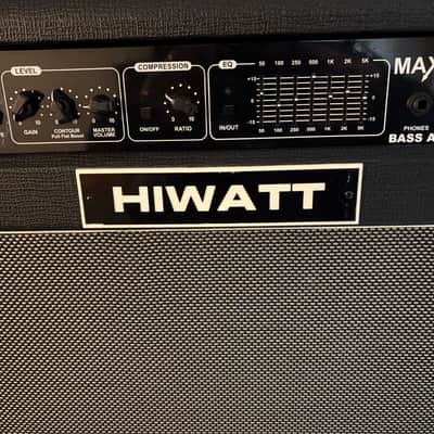Hiwatt Maxwatt B100 15 COMBO and Hiwatt B410 4x10 Cab image 2