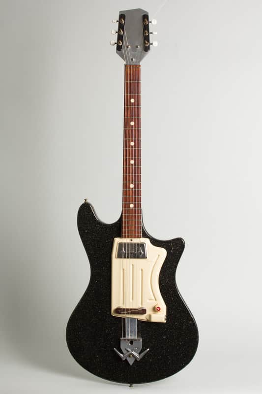 Wandre  Twist Semi-Hollow Body Electric Guitar (1962), hard shell case. image 1