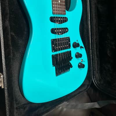 Fender Limited Edition HM Strat 2020 reissue - Ice Blue /w hardshell case image 3