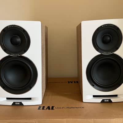 Elac Uni-Fi Reference UBR62 Bookshelf Speakers (Pair) - White Oak image 2