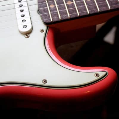 FENDER "Custom Shop Limited Edition 60’s Stratocaster Relic Journeyman Aged Tahitian Coral" HARDCASE, PAPERS, 3, 6 KG image 6