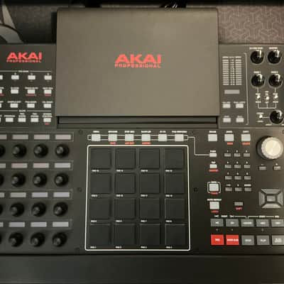 Akai MPC X Standalone Sampler / Sequencer 2017 - Present - Black image 2