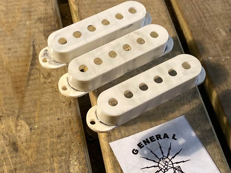 General Vintage Tone Aged Stratocaster Pickup covers White 52mm classic vintage 2020 Aged white image 1