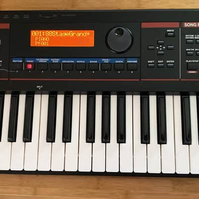 Roland Juno-Di Portable 61-key Mobile Synthesizer Synth image 3