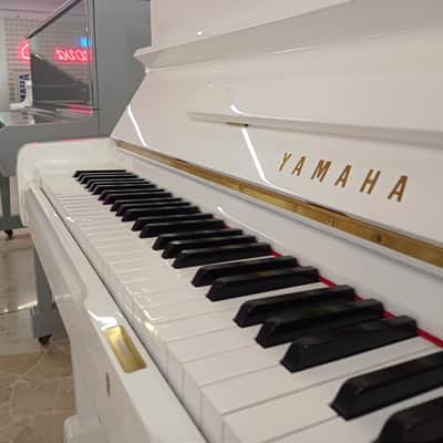 Yamaha PIANOFORTE VERTICALE U1 BIANCO LUCIDO image 2
