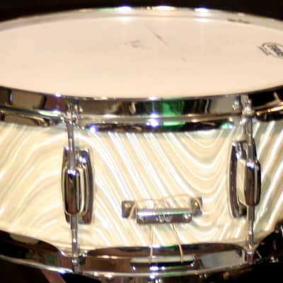 March 1971 Ludwig Standard snare drum in Silver Astro image 3
