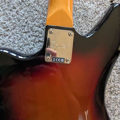 Squier Classic Vibe Jaguar Bass 2020 - Present - 3-Color Sunburst image 10