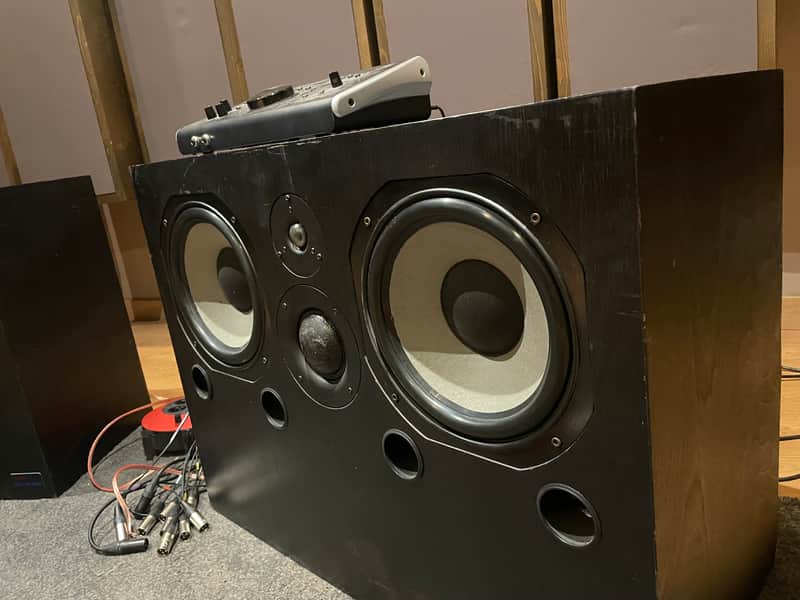 Quested H210 Main Monitor imagen 1