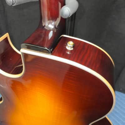 Eastman AR480CE-SB John Pisano- Present - Sunburst image 8