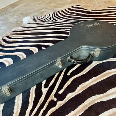 Gibson PB-100 4 String Plectrum Banjo Hardshell Case 1960’s - Bright Blue Plush Interior Lining with key image 9