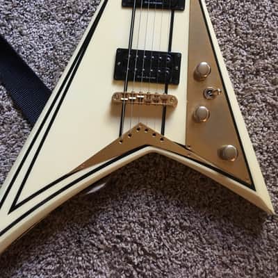 Jackson  RR3 limited Run 2007 White with black pinstripes image 4