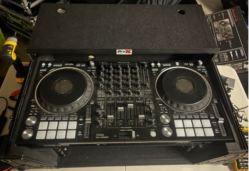 Pioneer DDJ-1000 Serato - Black image 1