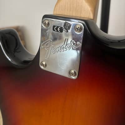Fender American Performer Mustang Bass 2019 - 3-color sunburst image 6