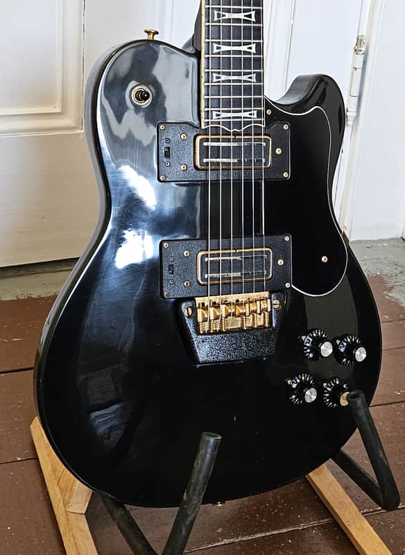 Ovation uk ii c1980 - black