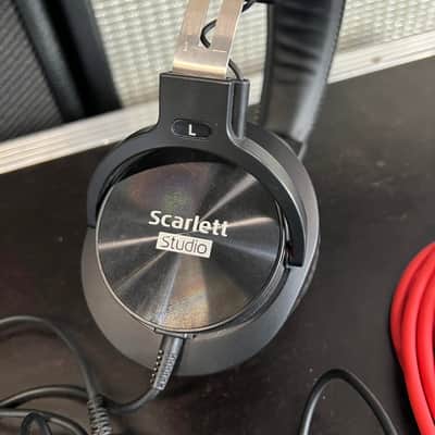 Focusrite   Scarlett Solo Studio Bundle Gen 3 image 9