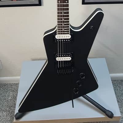 Dean Z X Floyd Rose Excellent Cond, Like new? - Black image 1