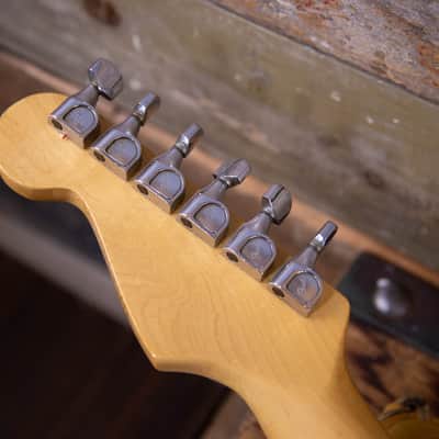 Fender Elite Stratocaster with Maple Fretboard 1983 - Brown Sunburst image 9