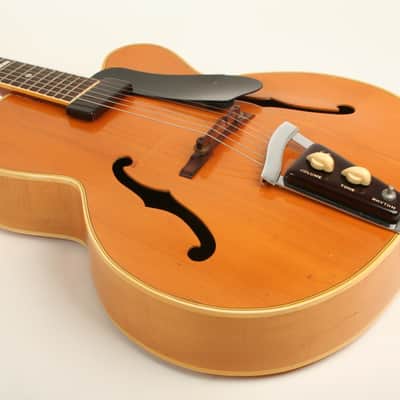 1949 Vega Duo Tron Natural Pre-Owned image 12