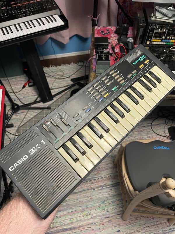 Casio SK-1 32-Key Sampling Keyboard 1986 - Black image 1