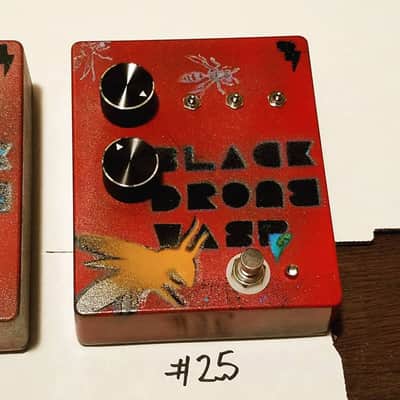 Jext Telez Black Drone Wasp Series Two Hand Painted by Johnny LZR 2018 Fuzz Pedal Bild 3
