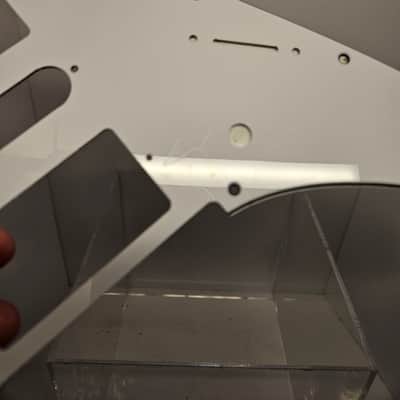 Ibanez RG550 pickguard - White image 4