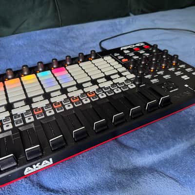 Akai APC40 MKII 2010s - Black image 3