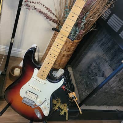 Fender Stratocaster Deluxe 2011 - Sunburst image 7