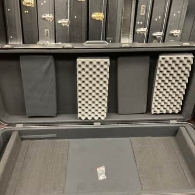 Gator GTSA-KEY88SL TSA Series ATA Molded Slim 88-Key Keyboard Case 2010s - Black image 4