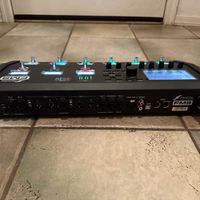 Fractal Audio FM9 Turbo Mk. 1 2023 - Black Matte, Ruberized image 3