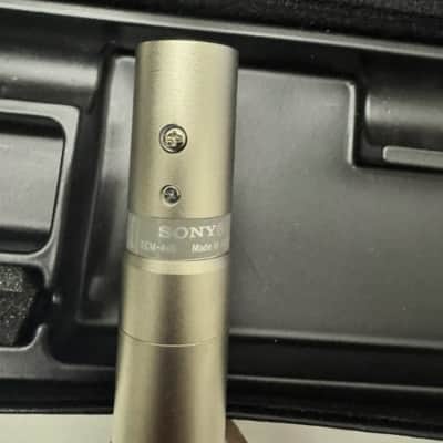 Sony ECM-44B wired lavalier microphone 2000s - Black and silver image 2