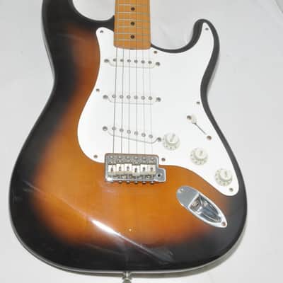 Fender Japan Stratocaster S023612 Sunburst style Electric Guitar Ref. No.6318 image 3