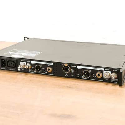 Shure UR4D+ Dual-Channel UHF Wireless Receiver - H4 Band: 518-578 MHz CG01232 image 7