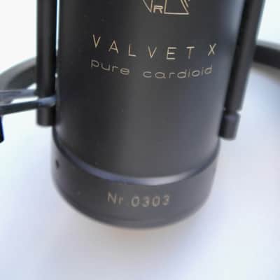 Brauner Valvet X Bild 5