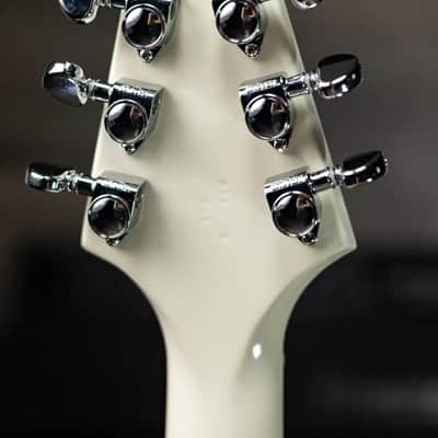 Gibson '70s Flying V Electric Guitar - Classic White with Hardshell Case image 7