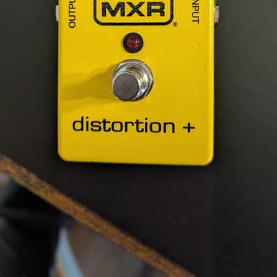MXR M104 Distortion + | Reverb