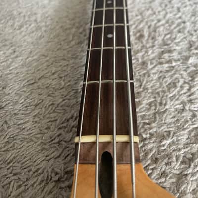 Fender Deluxe Zone Bass 2002 MIM Sienna Sunburst Rare 4-String Bass Guitar image 8
