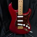 (8572) Fender Deluxe Players Strat 2004