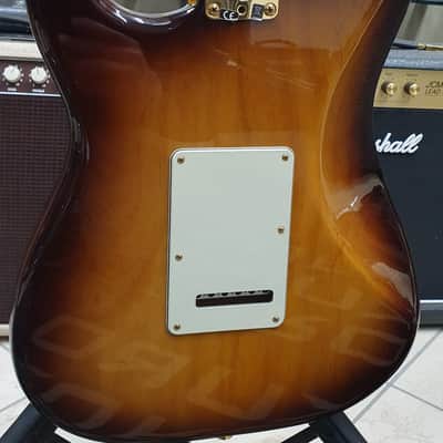 Fender 75th Anniversary Commemorative Stratocaster 2021 - 2-Color Bourbon Burst image 6
