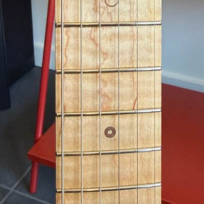 Gypsy – Surf Green / White Limba – Hand-Crafted Boutique Electric 2021 - Surf Green image 3