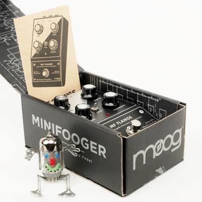 Moog Minifooger MF Flange V2 Analog Pedal MF07 +OVP + Neuwertig+ 1,5J Garantie image 2