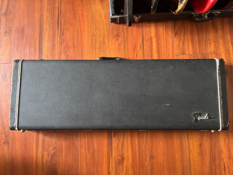Jazzmaster/Jaguar Case for a Steal! $400 (was likely >$500)
