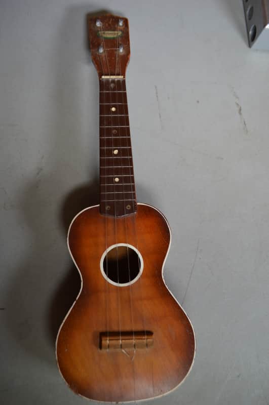 Harmony Vintage Soprano Ukulele in Aged Honeyburst Finish image 1