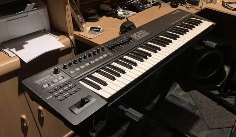 Roland A-800PRO 61-Key MIDI Keyboard Controller | Reverb